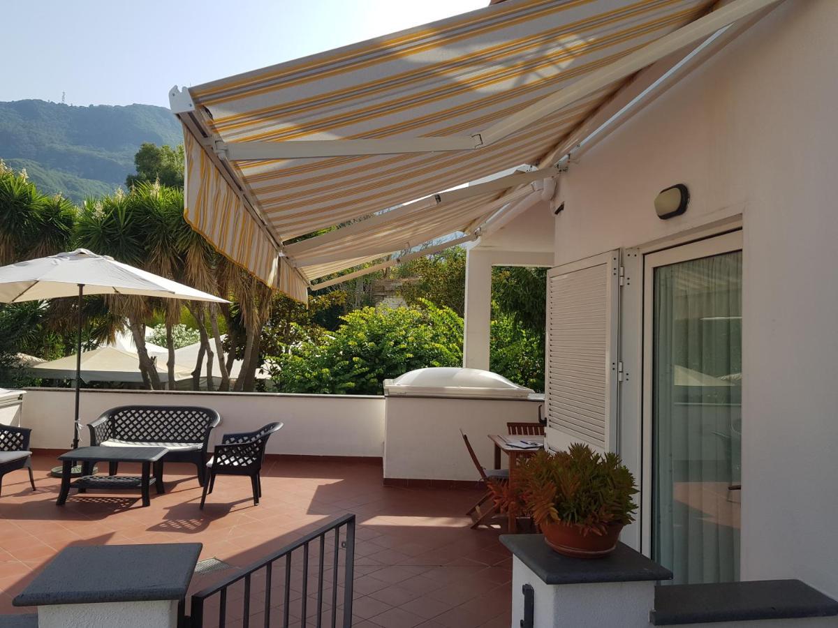 La Terrazza Dell^Ippocampo #Seaview Apartment Ísquia Exterior foto