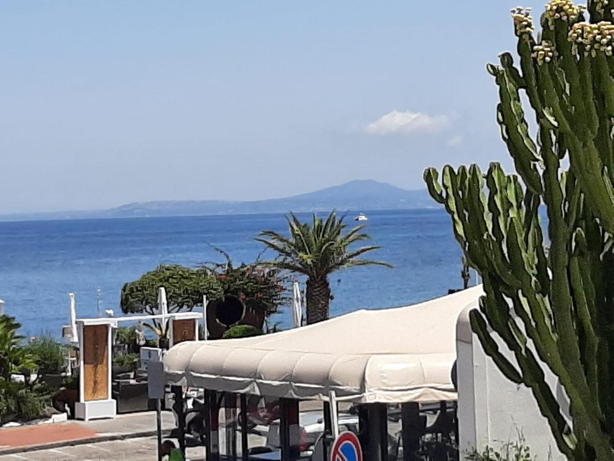 La Terrazza Dell^Ippocampo #Seaview Apartment Ísquia Exterior foto