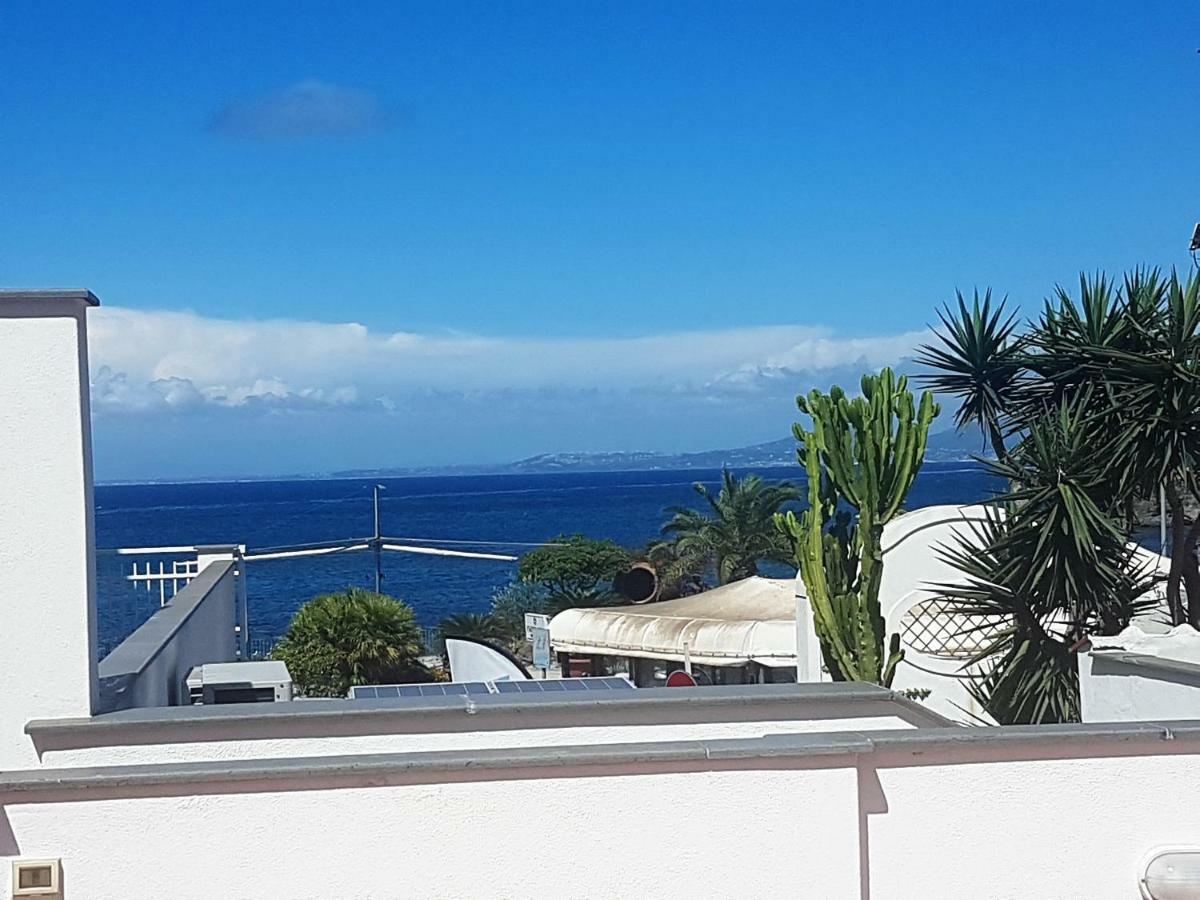 La Terrazza Dell^Ippocampo #Seaview Apartment Ísquia Exterior foto