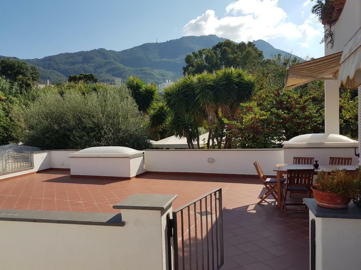 La Terrazza Dell^Ippocampo #Seaview Apartment Ísquia Exterior foto